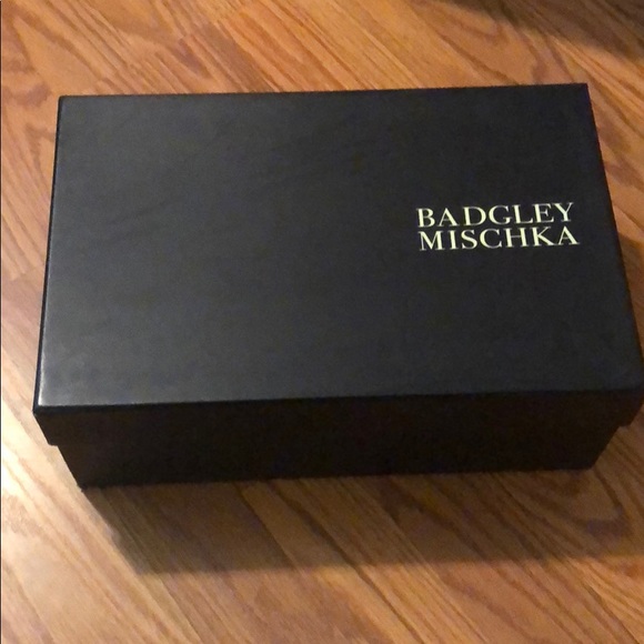 Badgley mischka Carley ivory wedding shoes 6.5 - Picture 5 of 5